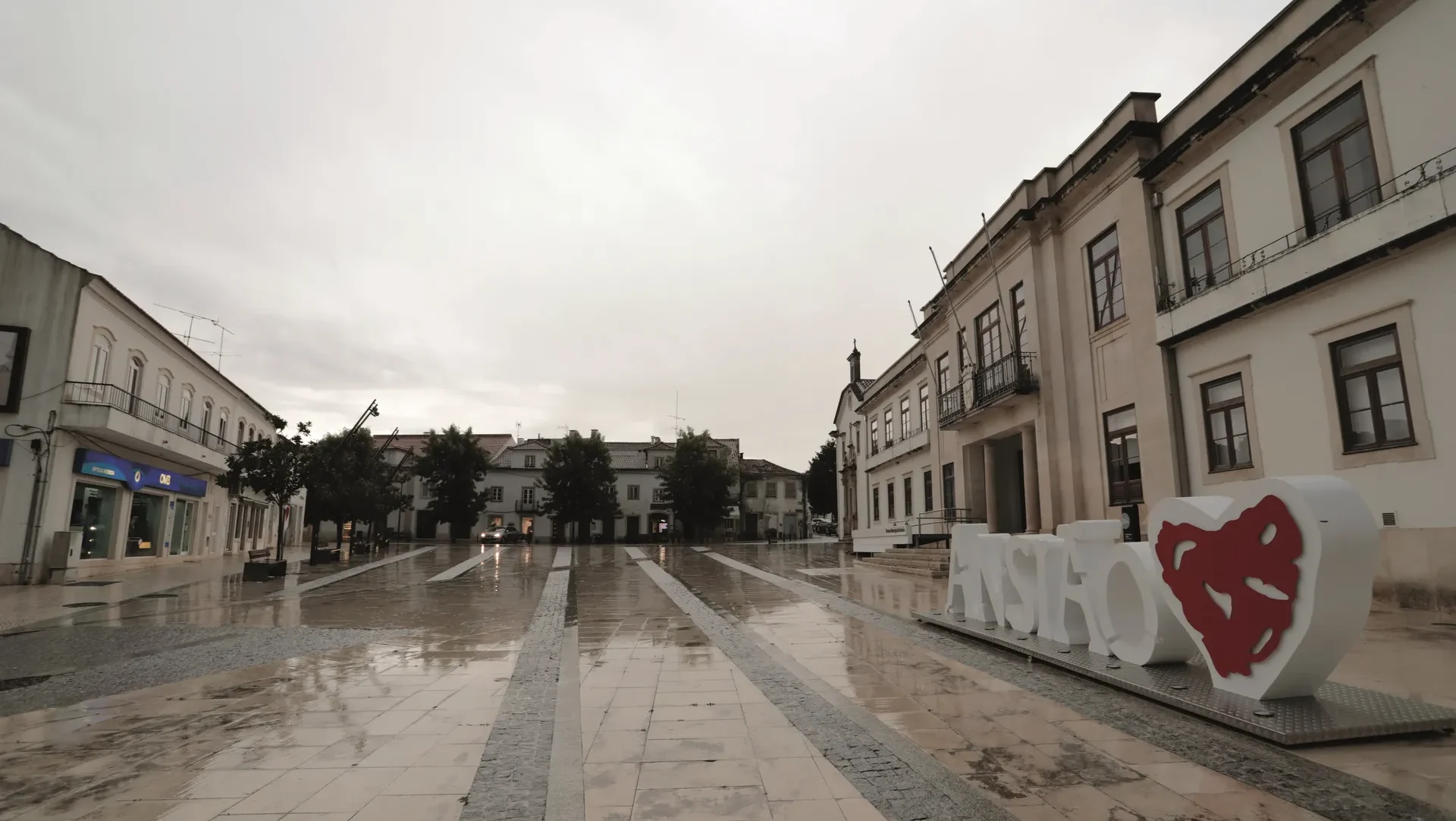 P11 Praça Do Municipio Ansião Lfc