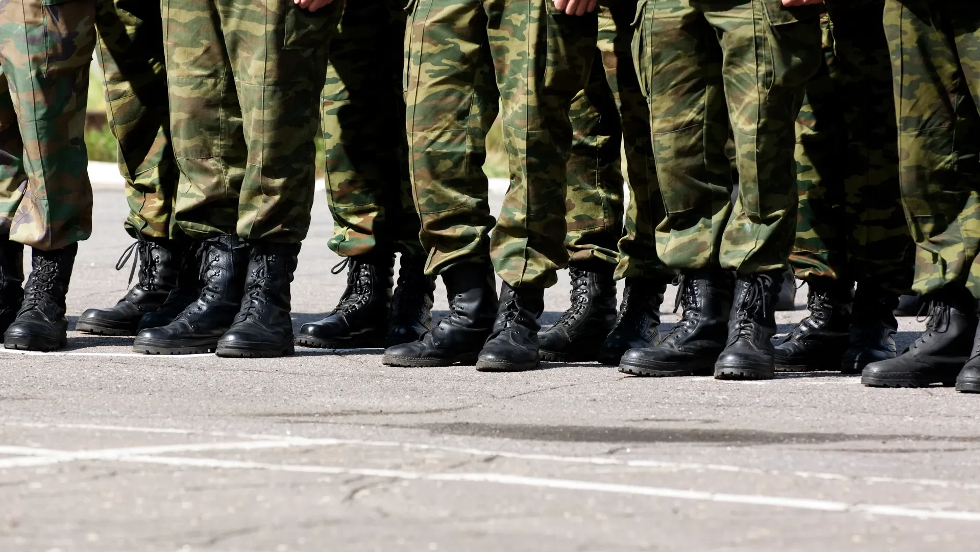 Militares