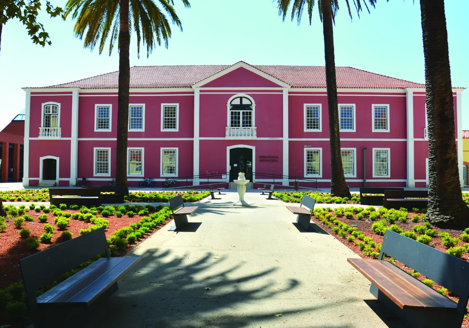 Biblioteca Municipal Da Marinha Grande Dr