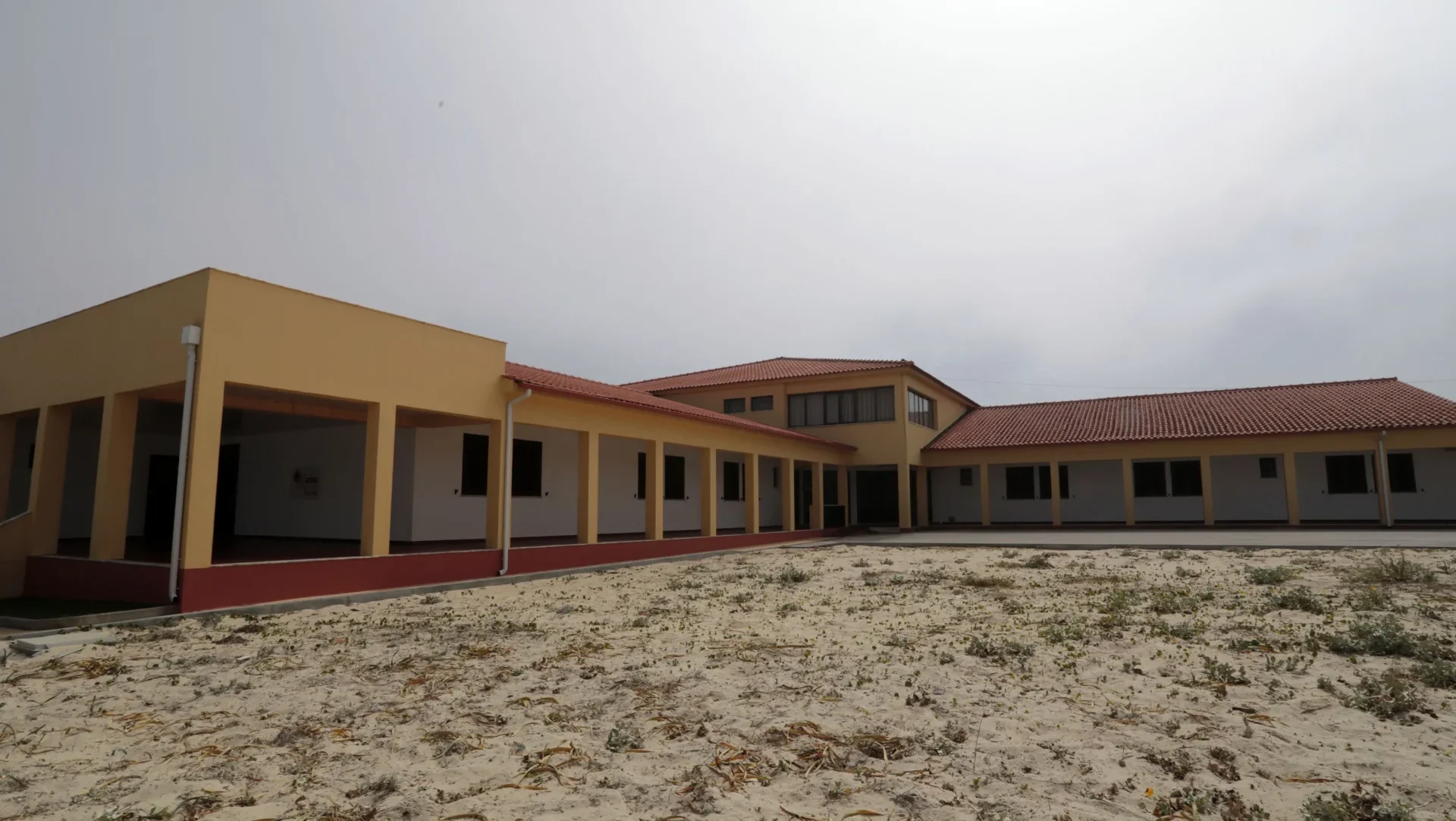 Casa Amarela Caritas Praia Do Pedrógão 2