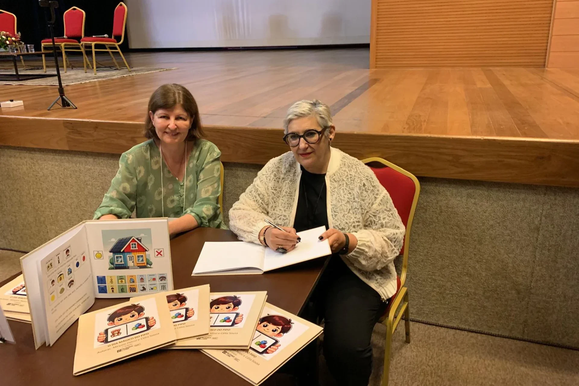 P3 Miryam Pelosi Célia Sousa Lançamento Livro O Dia Mágico Do Pipo Ipl
