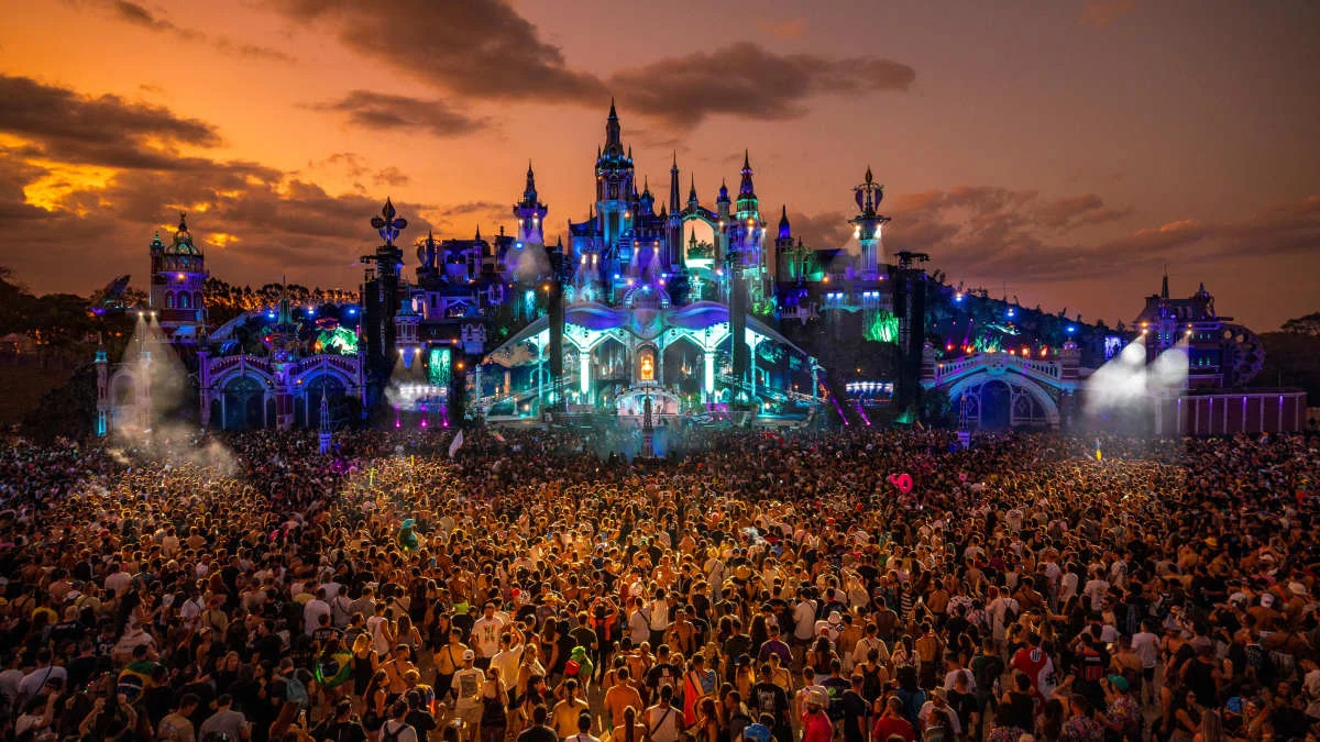 Tomorrowland 2