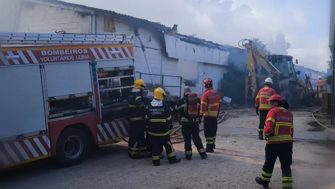 Aviario Incendio