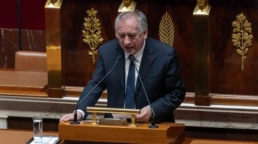 Bayrou Observador