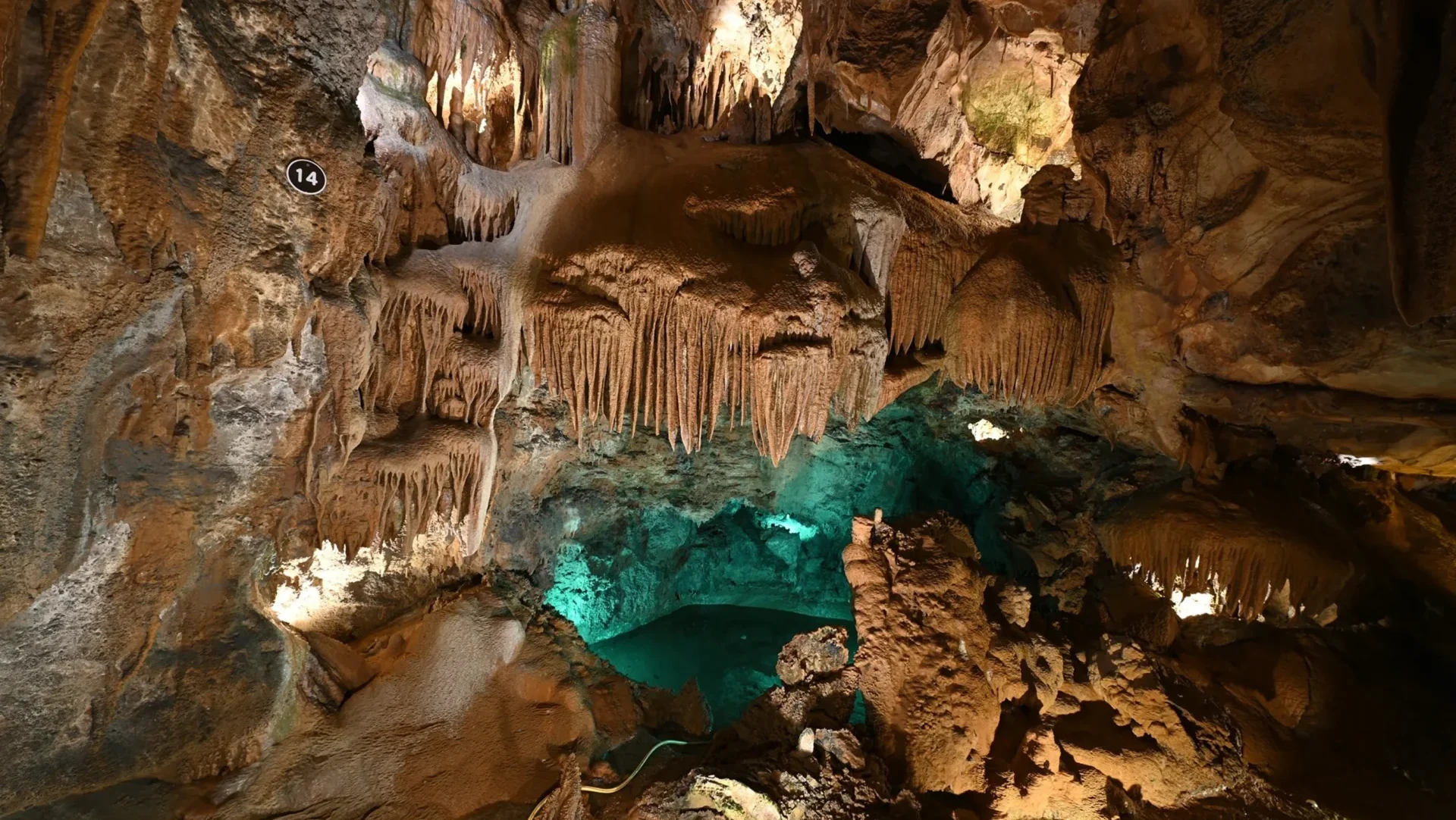 P9 Grutas Mira De Aire