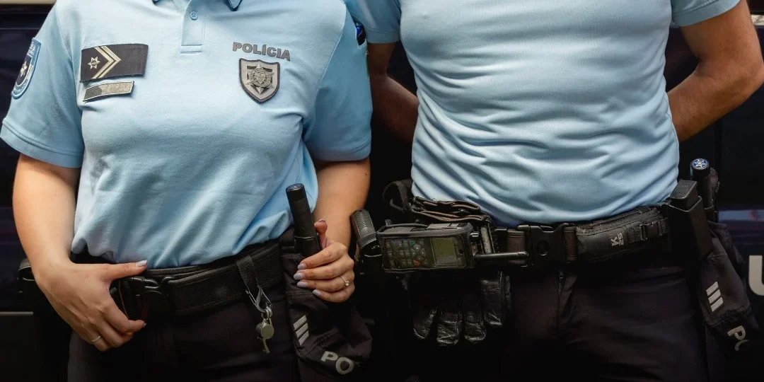 Policias