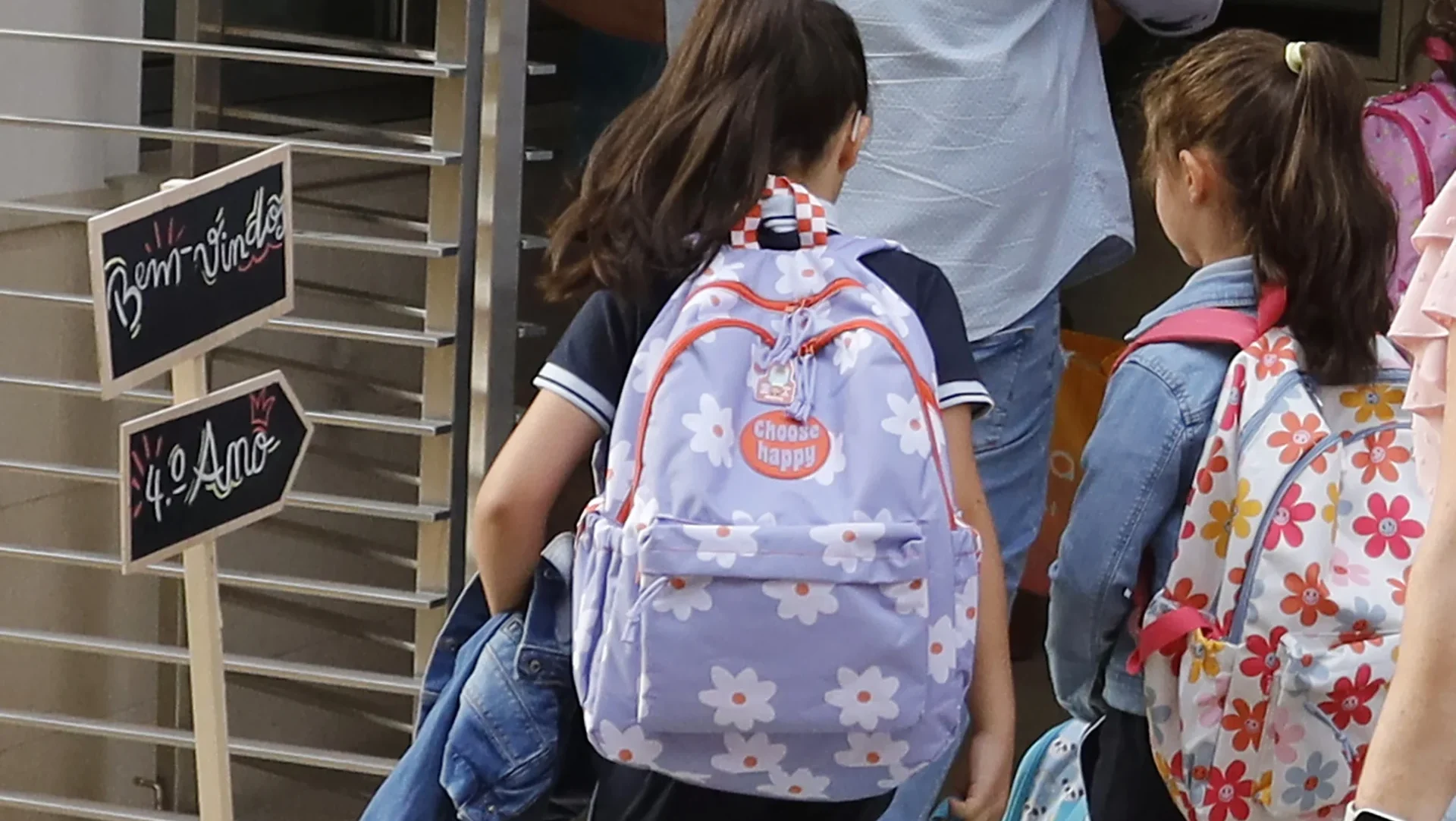 P11 Alunos Escolas Ensino Educaçao Lfc
