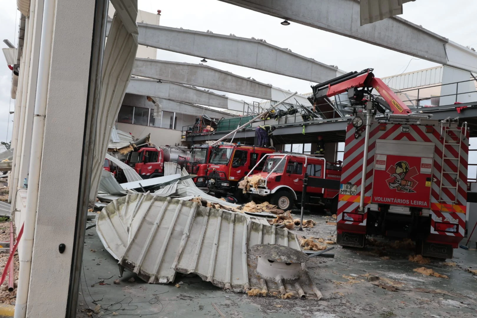 Bombeiros Quartel Destruido