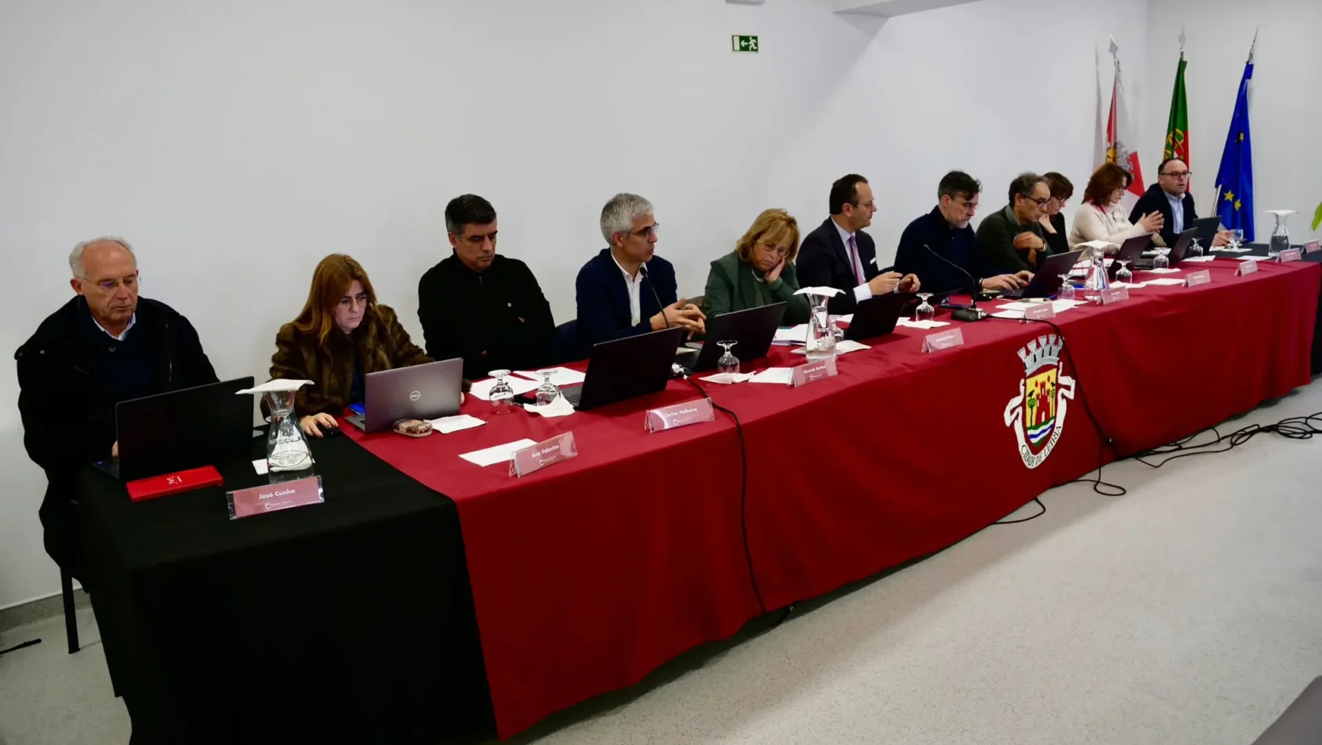 Executivo Reuniao De Camara Cml