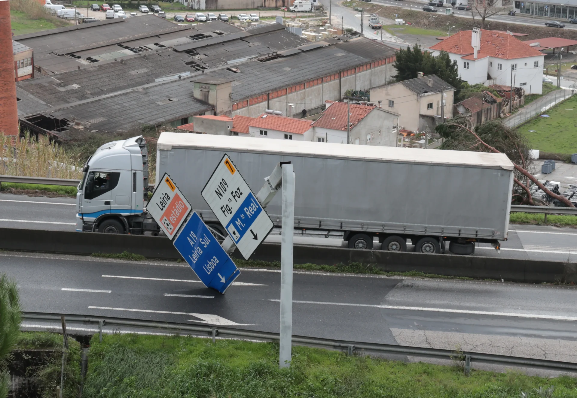 Placa Leiria Voou