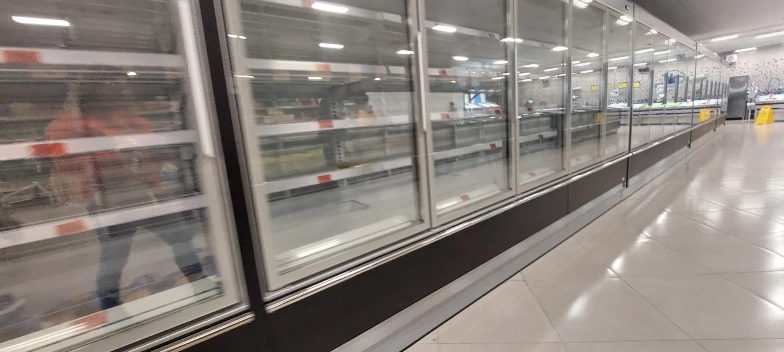 Prateleiras Vazias Supermercado Leiria 1