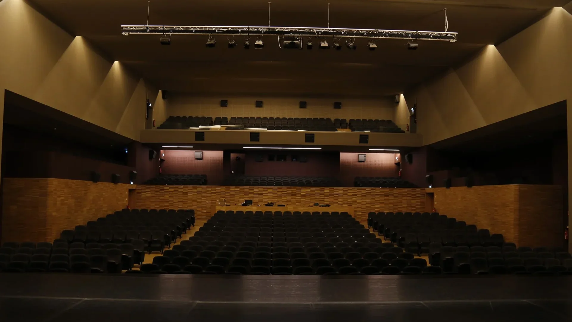 Teatro Jose Lucio Da Silva
