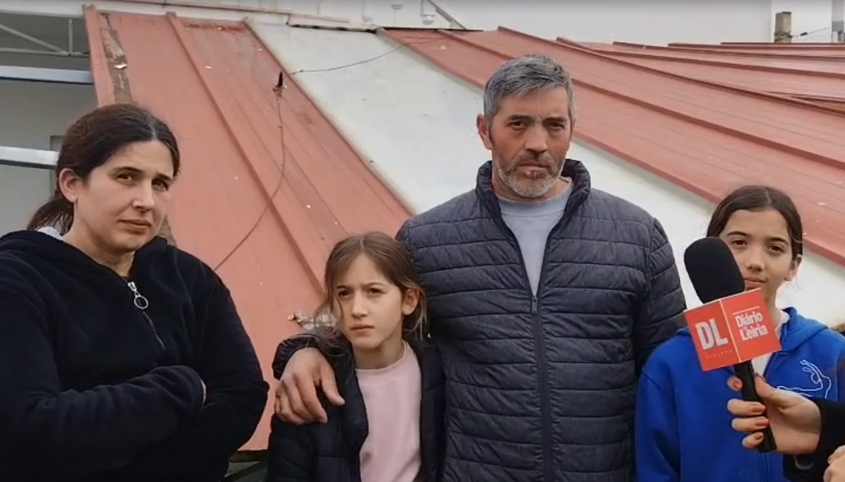 Conceição Dinis E O Marido E Filhas