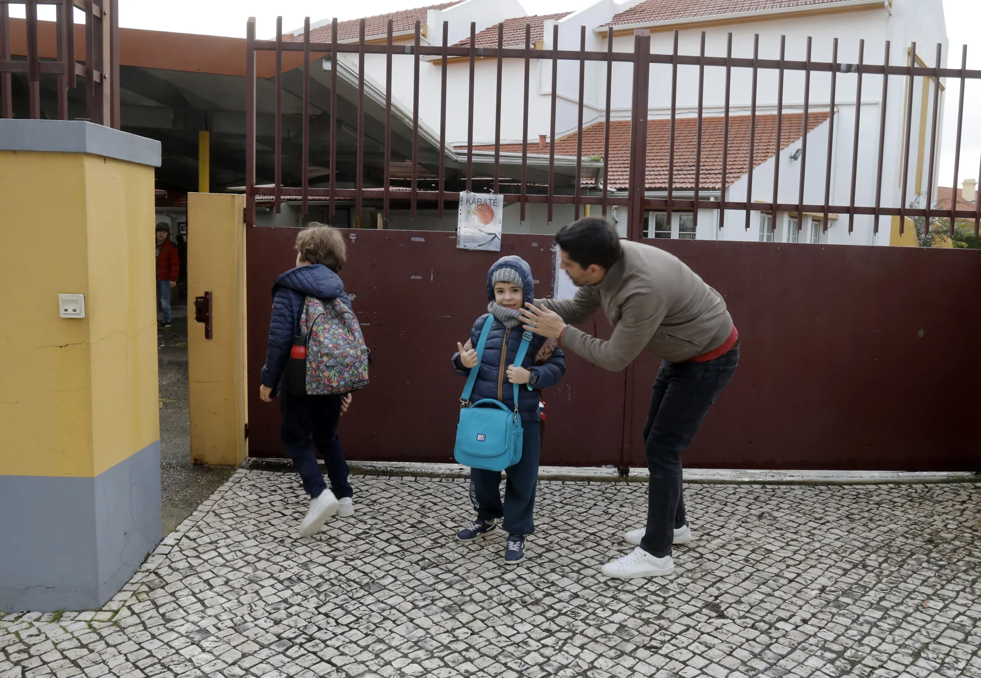Escolas Reabertas Lfc