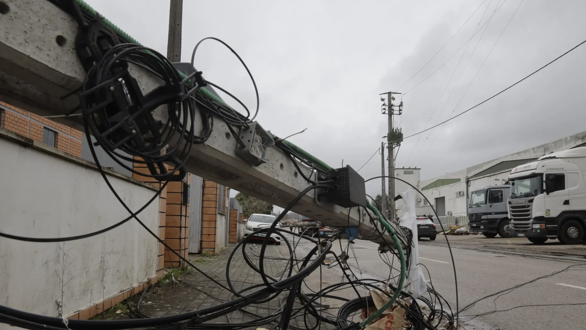 Postes Eletricidade Energia Luz Lfc 1