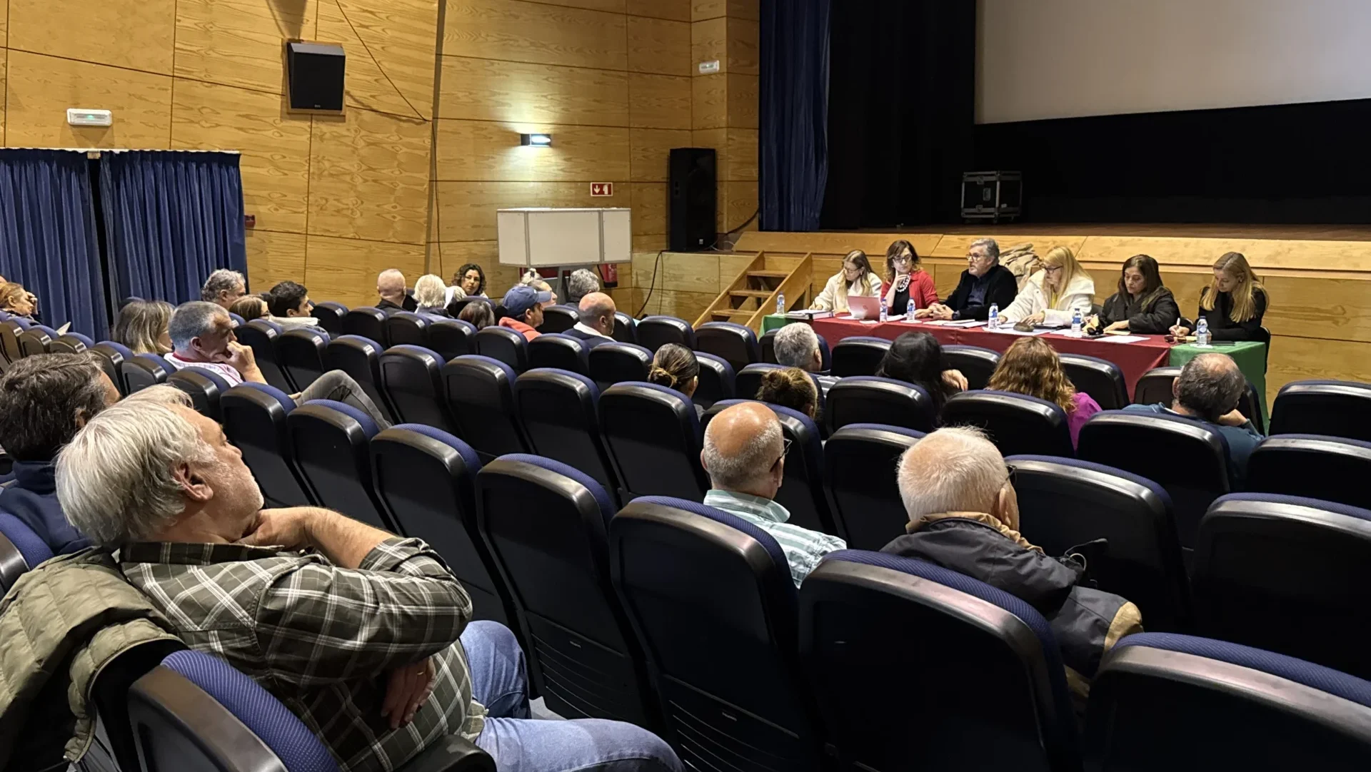 Reunião Comerciantes Praias Marinha Grande