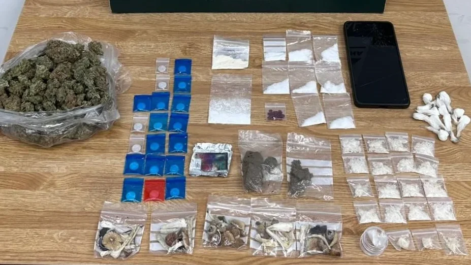 Apreensão De Droga Gnr Barracão