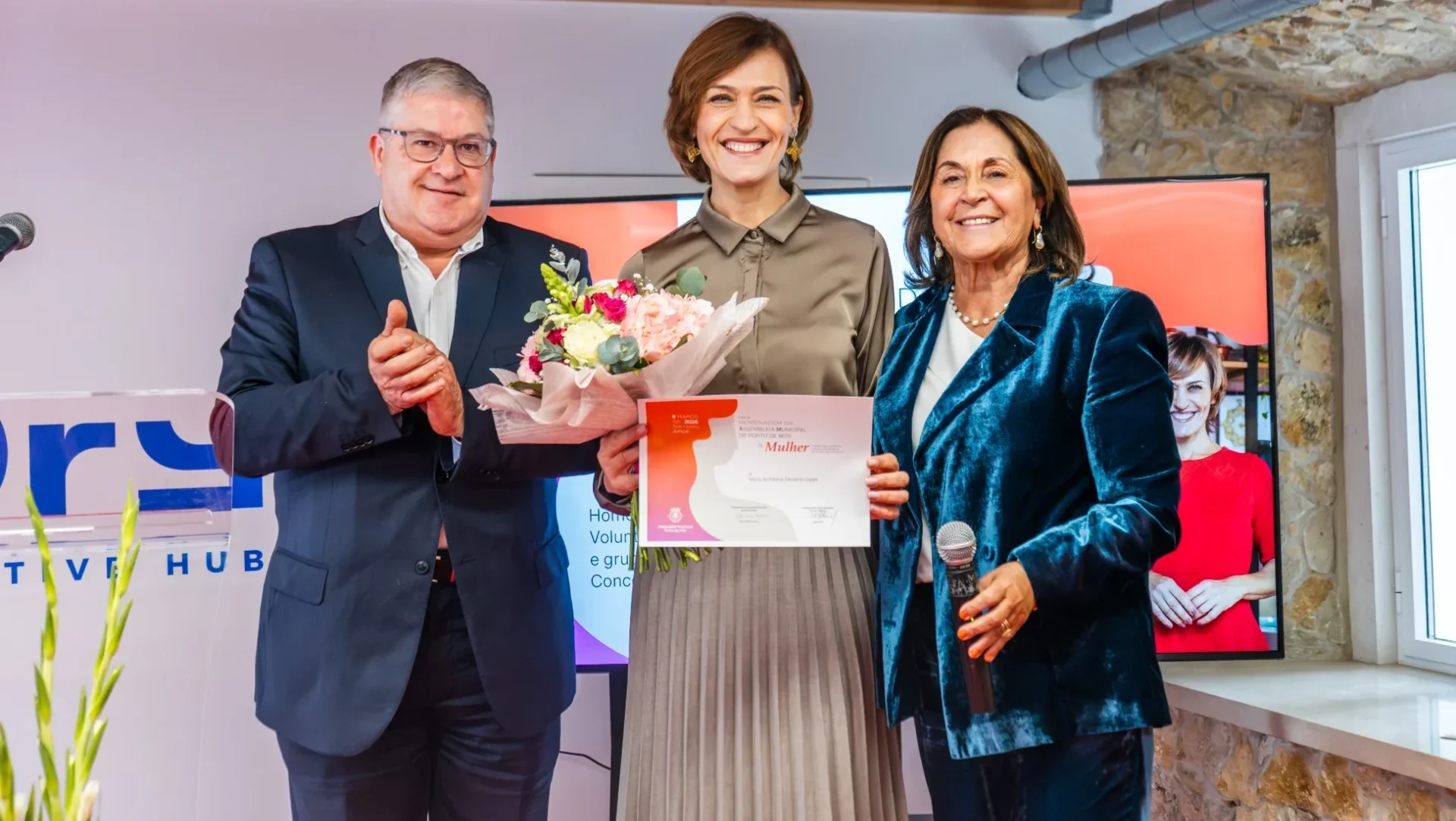 Gala De Homenagem à Mulher Porto De Mós