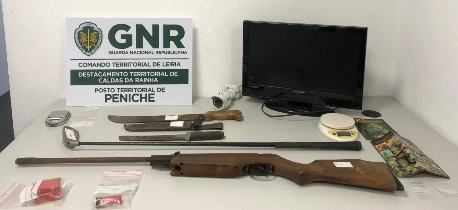 Gnr Leiria Apreensão Peniche