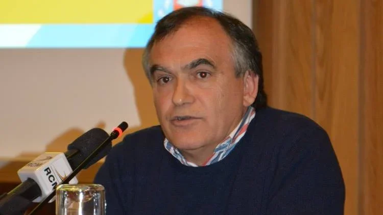 Carlos Logrado Cmmg