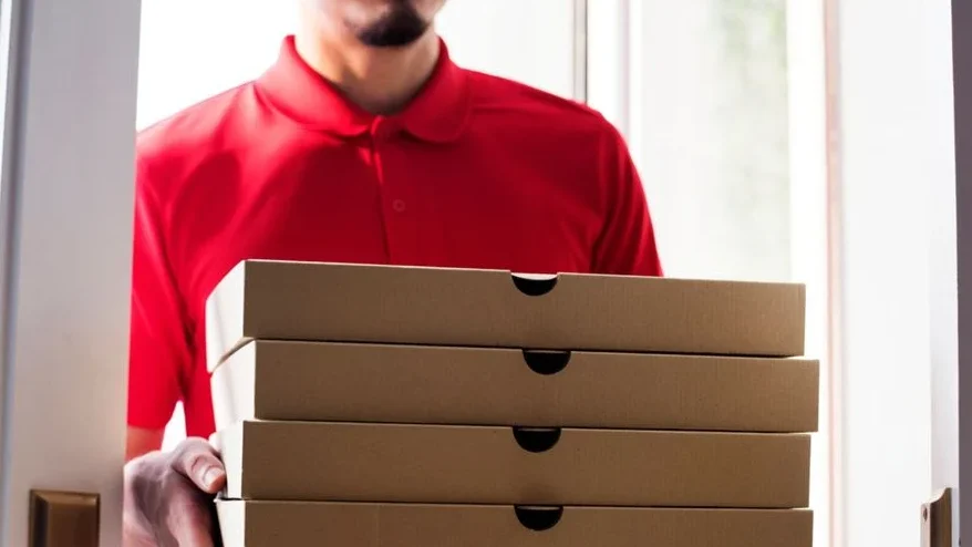 Estafeta De Pizza