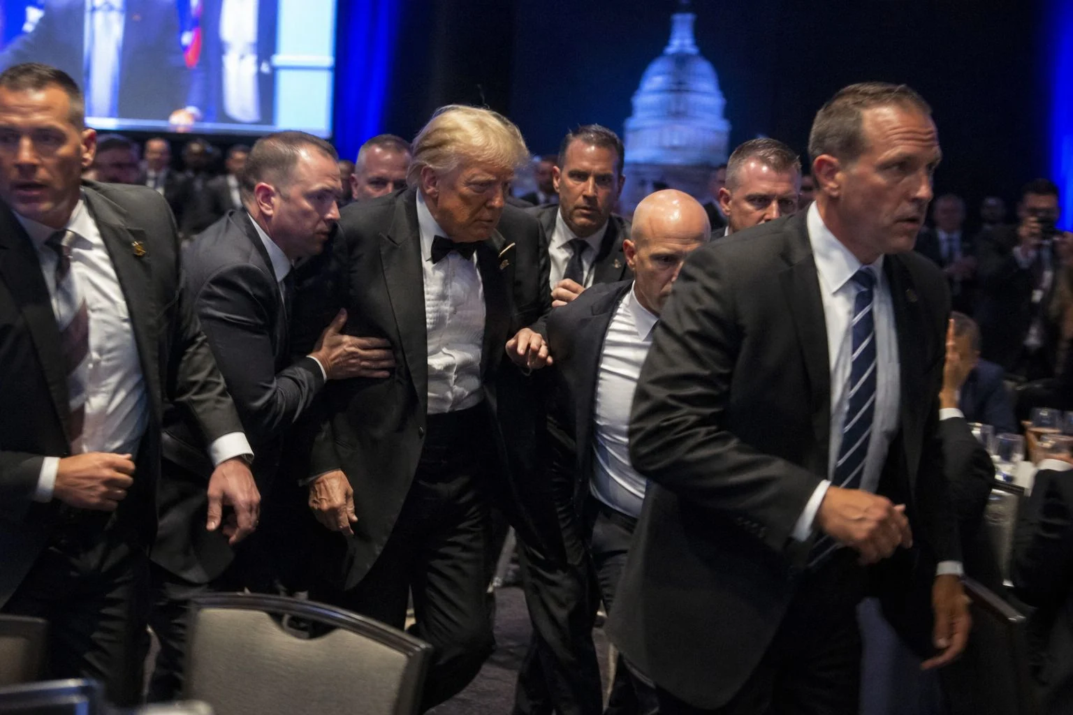 Incidente Com Trump No Jantar