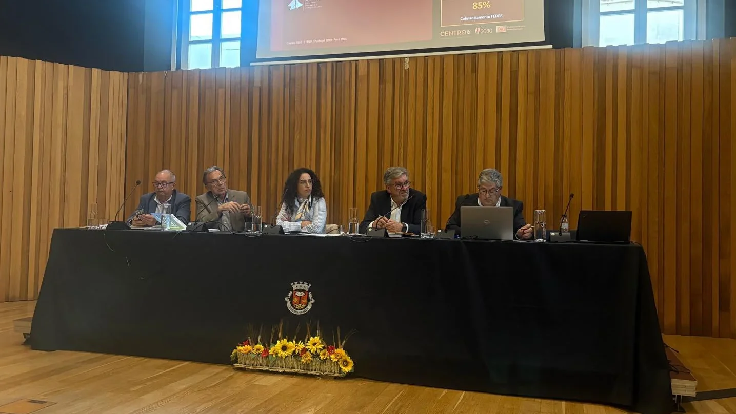 Assmbleia Da Cimrl