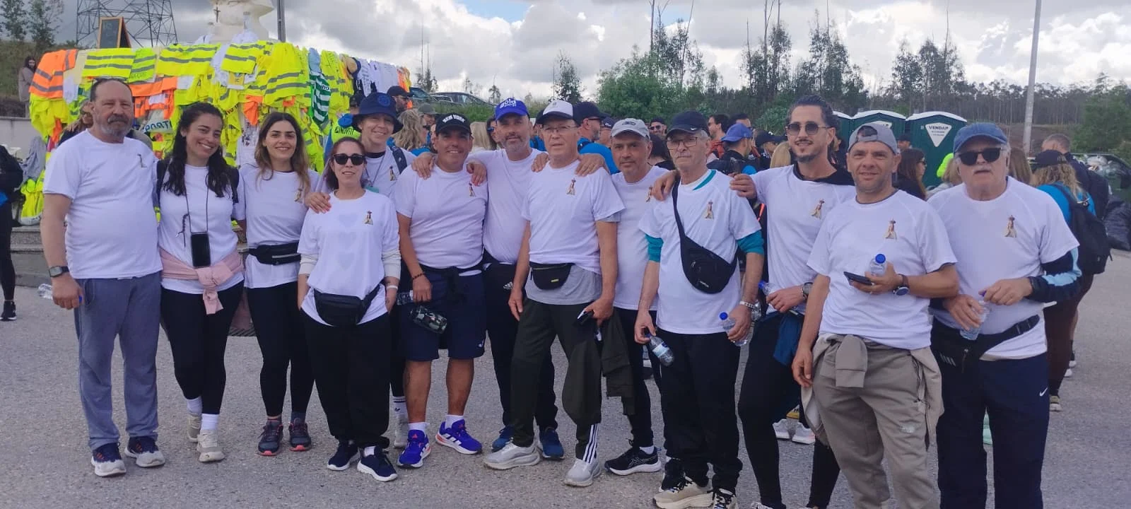 Grupo Das Capelinhas Até Fátima