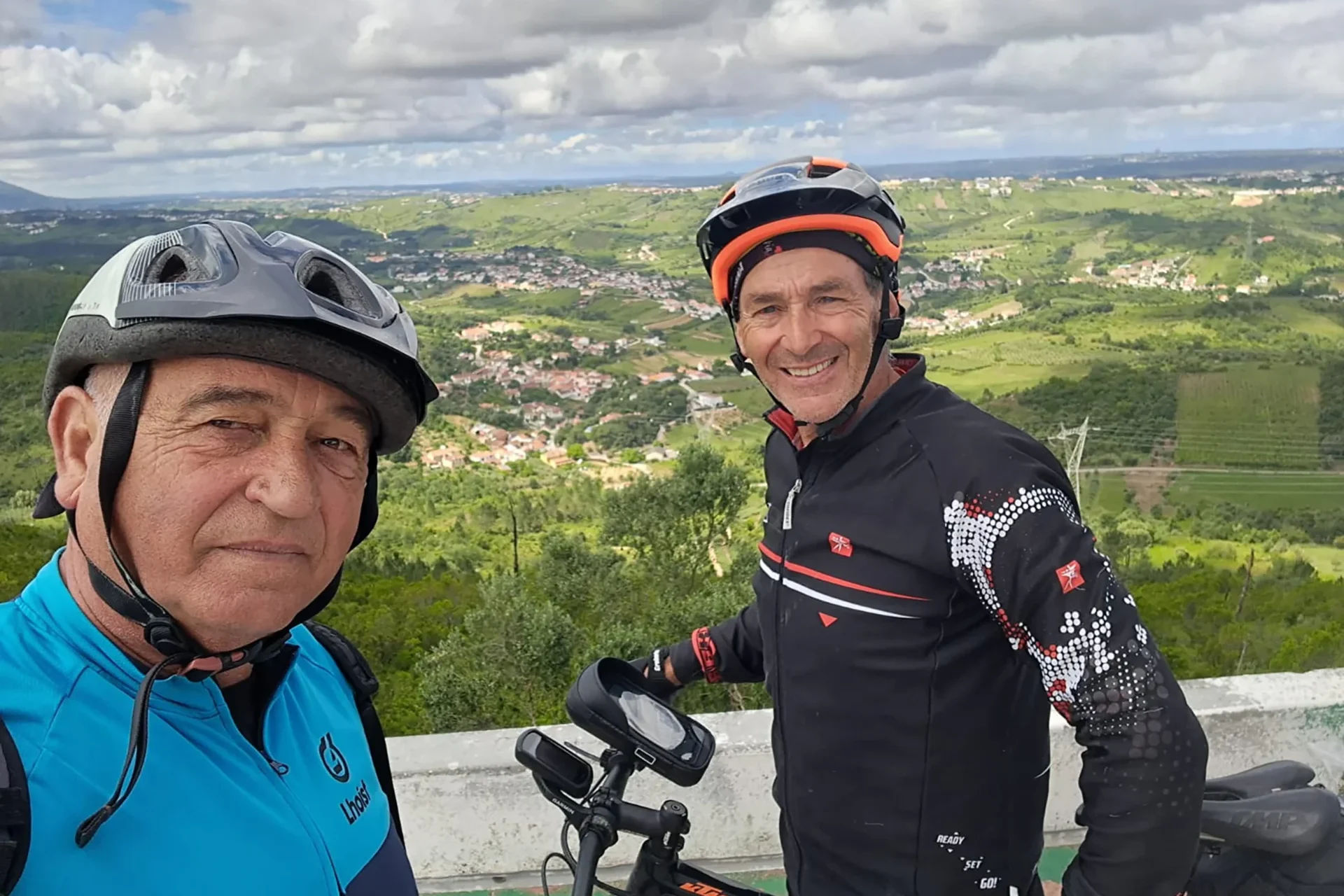P2 Ciclistas Percorrem A Nacional 2 Dr 2