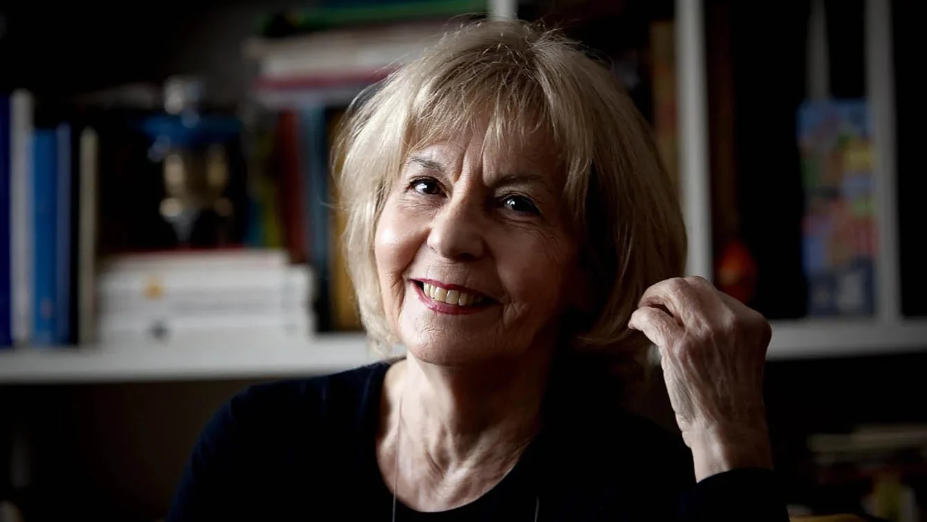 P2 Julia Buisel Dr
