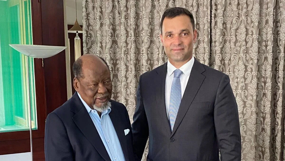 Filipe Daniel Com Joaquim Chissano Cmo